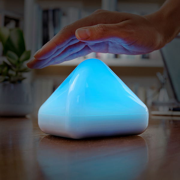 dice-light-touch DiCE LIGHT, la lampada LED per infinite attività.